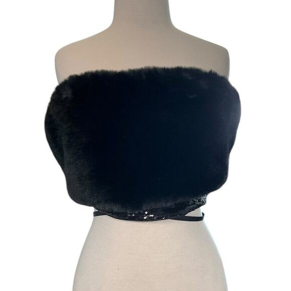 AVEC LES FILLES Crop Top NWT Black on Black Zip Sequin Bottom Faux Fur Top Large - Picture 1 of 13